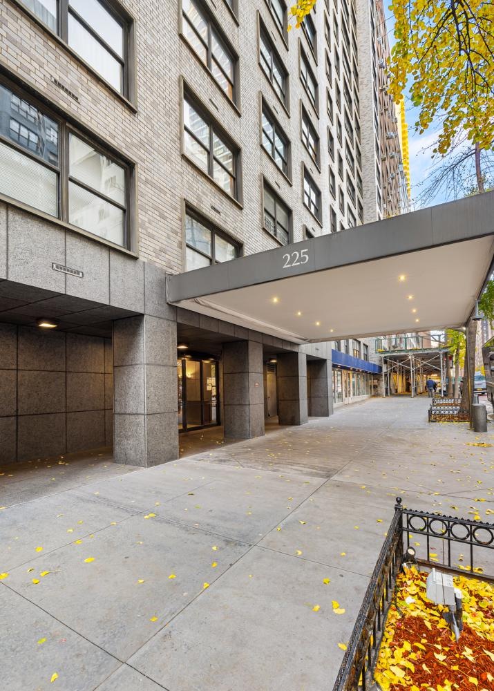 Sold $480,000 • Co-Listing Agent