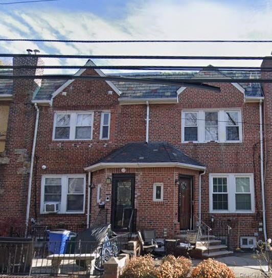 53-17 62nd St unit 2Fl, Flushing, NY 11378 - photo 1