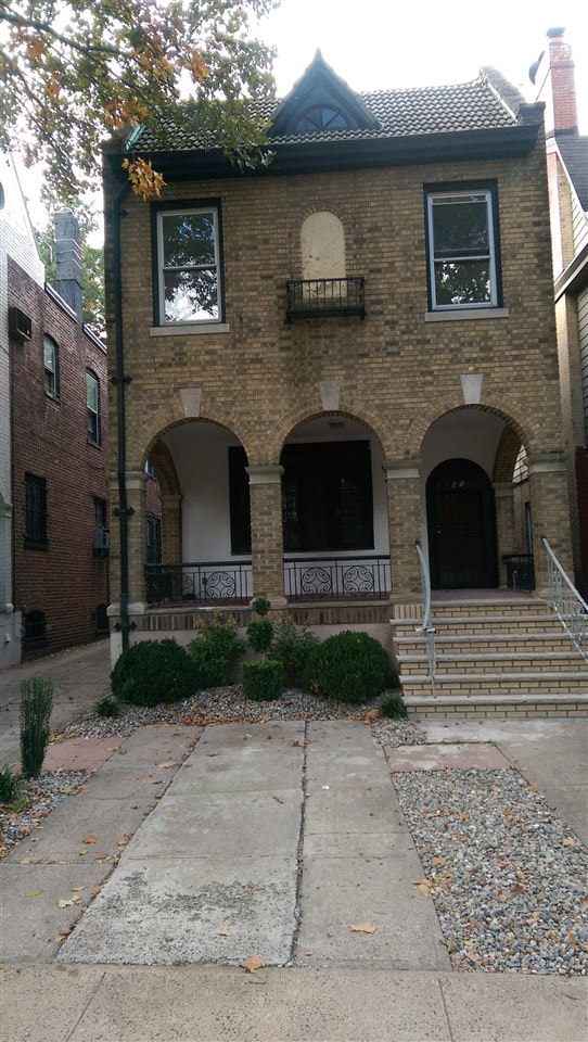 85 Gifford Ave, Jersey City, NJ 07304 - photo 1