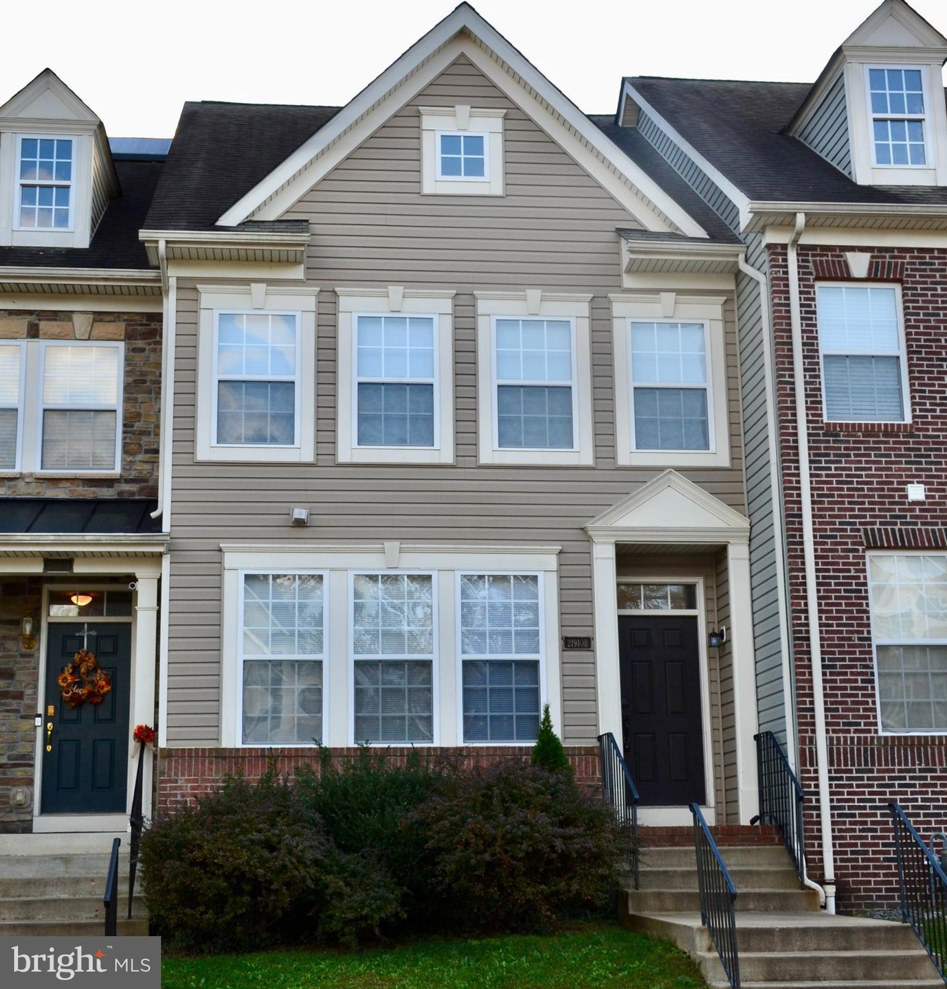 21910 Weeping Willow Ln unit B, Lexington Park, MD 20653 - photo 1
