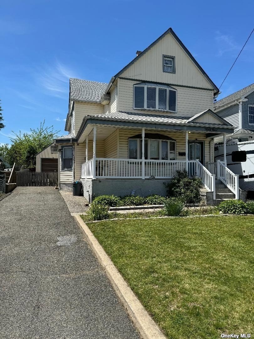 49 Pacific Ave, Franklin Square, NY 11010 - photo 1