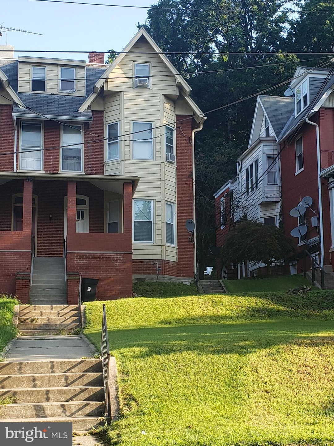 1607 Mineral Spring Rd, Reading, PA 19602 - photo 1