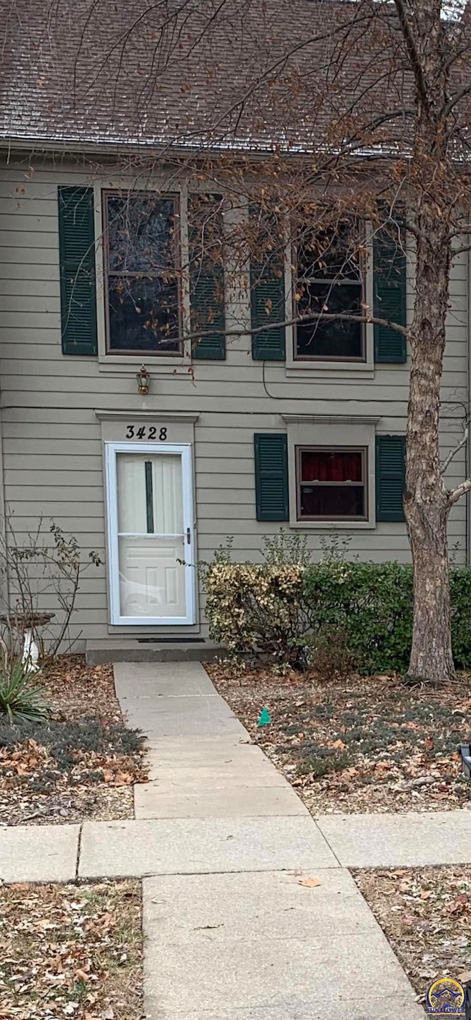 3428 SW Arrowhead Rd, Topeka, KS 66614 - photo 1