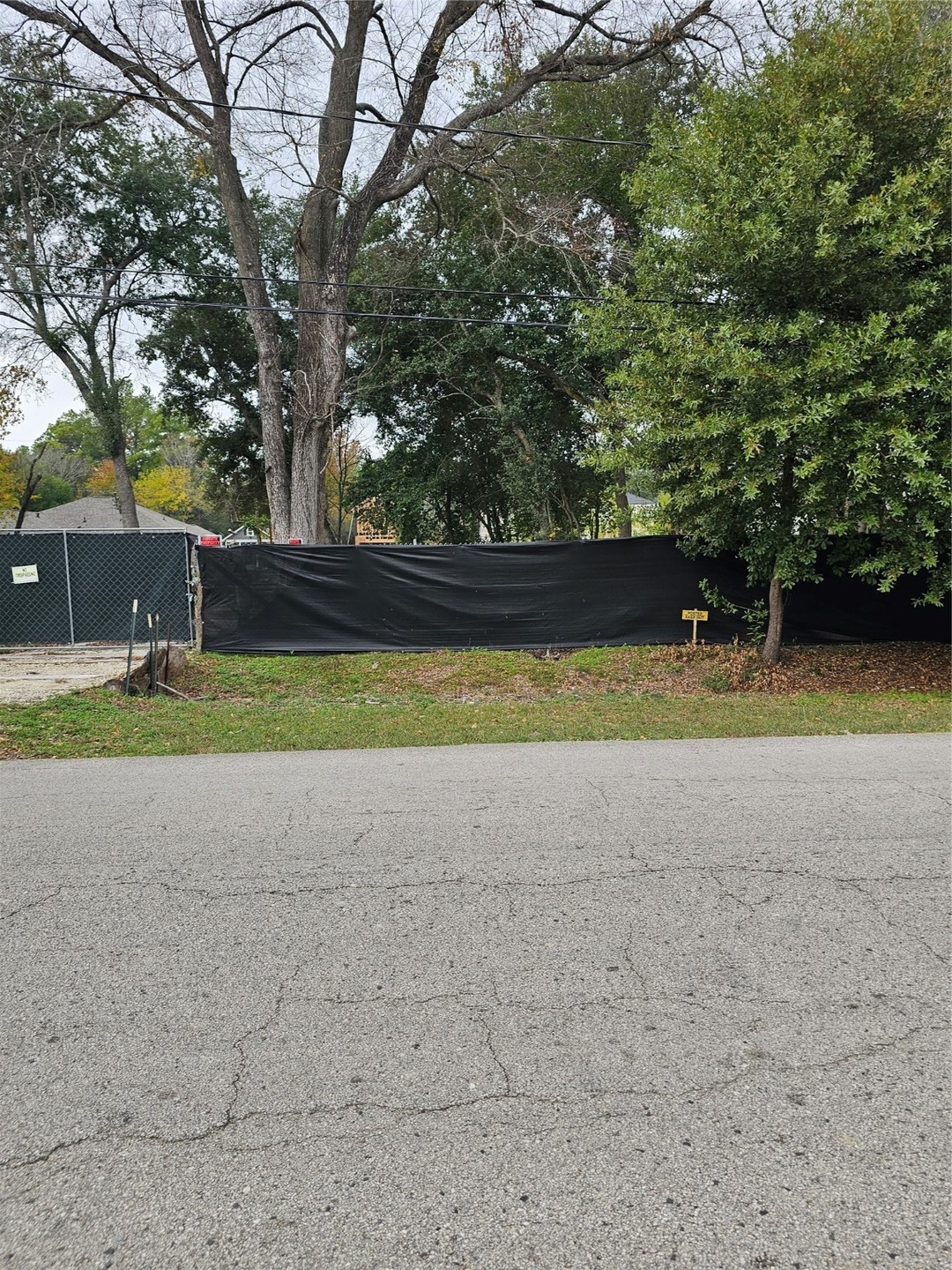 8313 Venus St, Houston, TX 77088 - photo 1