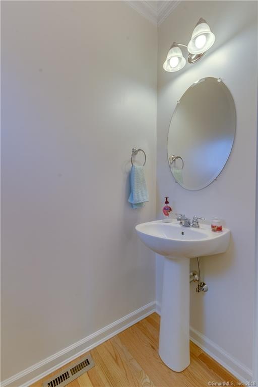 5 Bucks Crossing, Cromwell, CT 06416 - photo 1