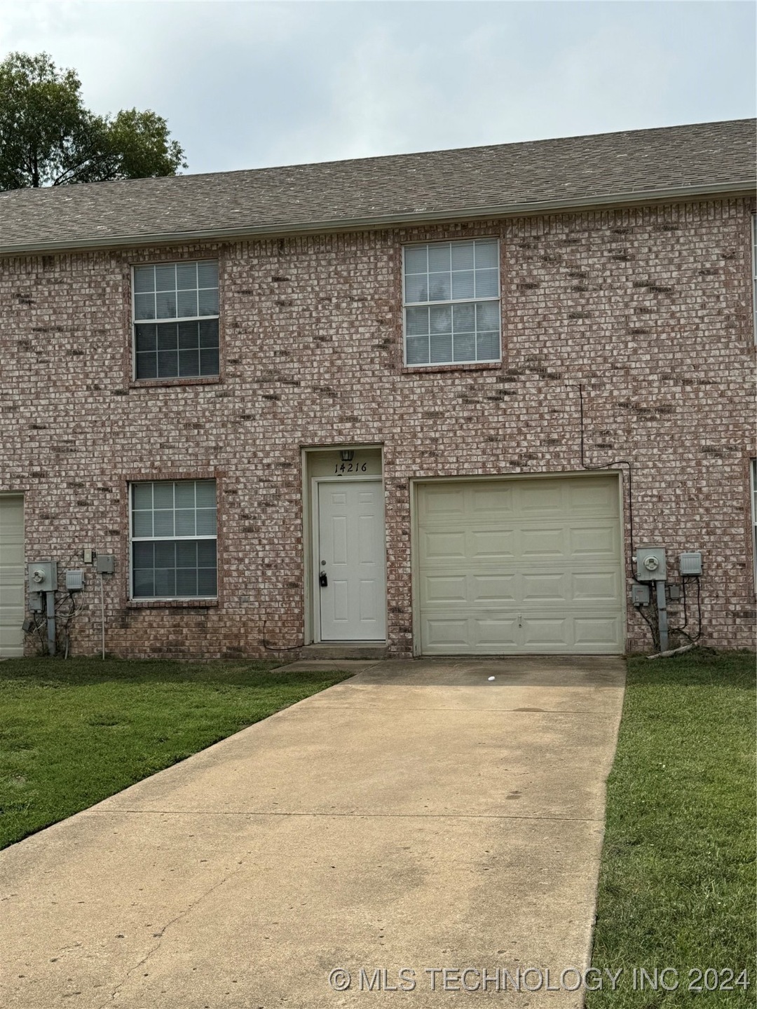 14216 S Hickory St, Glenpool, OK 74033 - photo 1