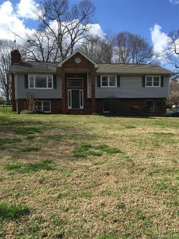 Exterior Facing Rock Springs Circle