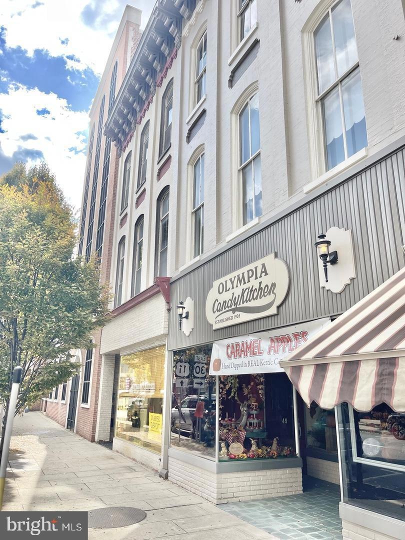 53 S Main St unit 1, Chambersburg, PA 17201 - photo 1