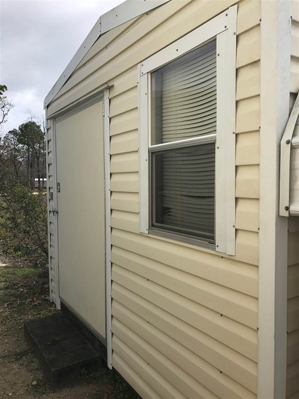 17426 E Royal Oak Dr, Perry, FL 32348 - photo 1