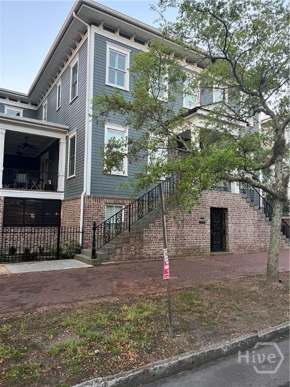 215 E Gwinnett St unit A, Savannah, GA 31401 - photo 1