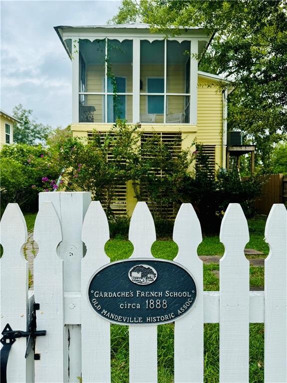 1888 Mandeville French School