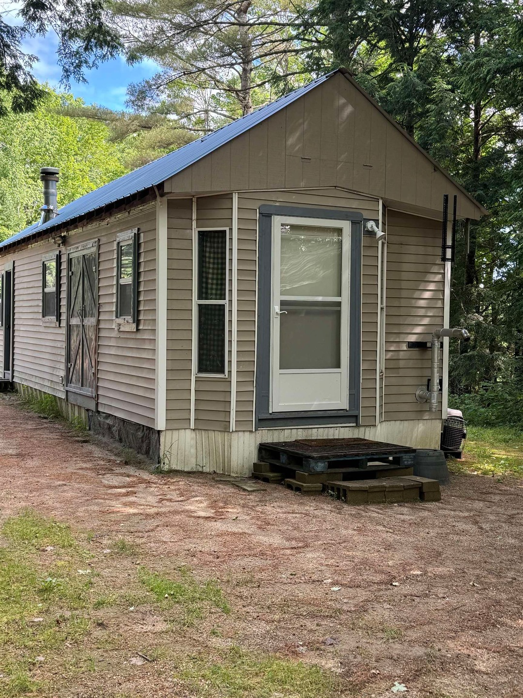 14 Evergreen Ln, Ossipee, NH 03864 - photo 1