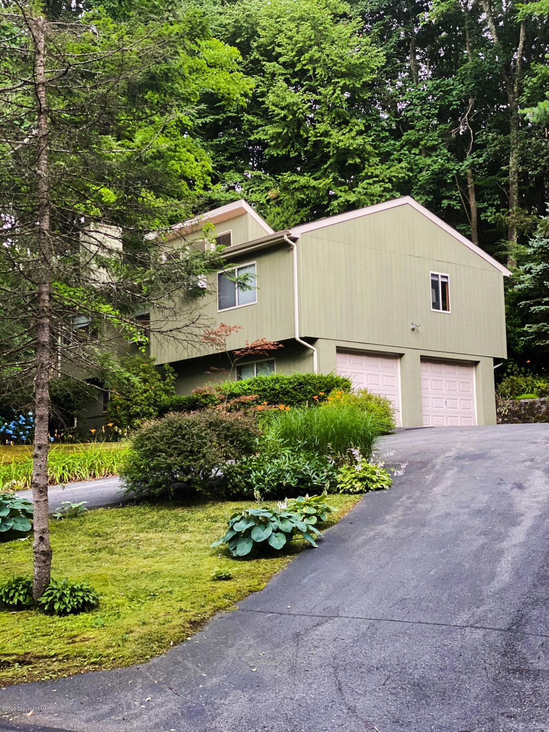 434 Emery Wheel Rd, Stroudsburg, PA 18360 - photo 1