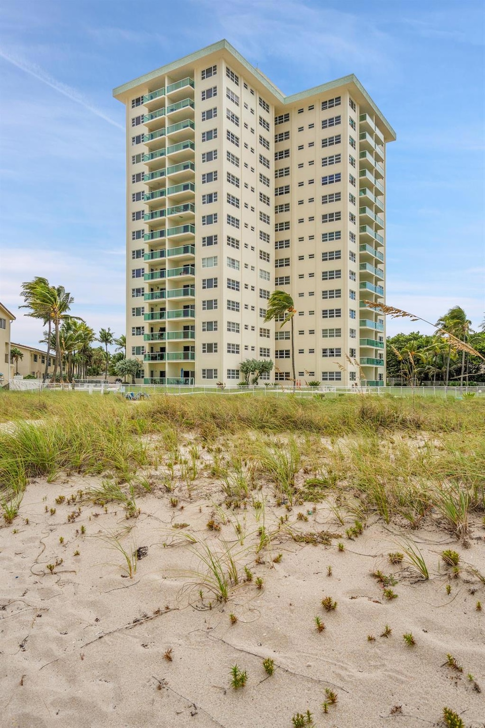 Starlight Towers unit 6E, Lauderdale By the Sea, FL 33308 - photo 1