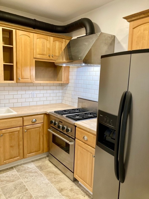 49 Linden St unit 2, Fall River, MA 02720 - photo 1