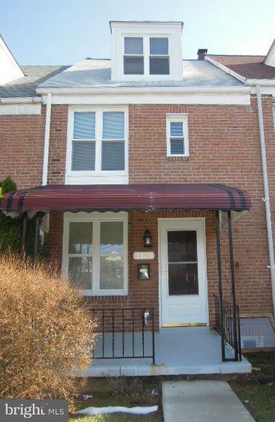 3320 Lake Ave, Baltimore, MD 21213 - photo 1