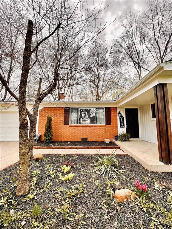 2404 Anthony Dr, Anderson, IN 46012 - photo 1