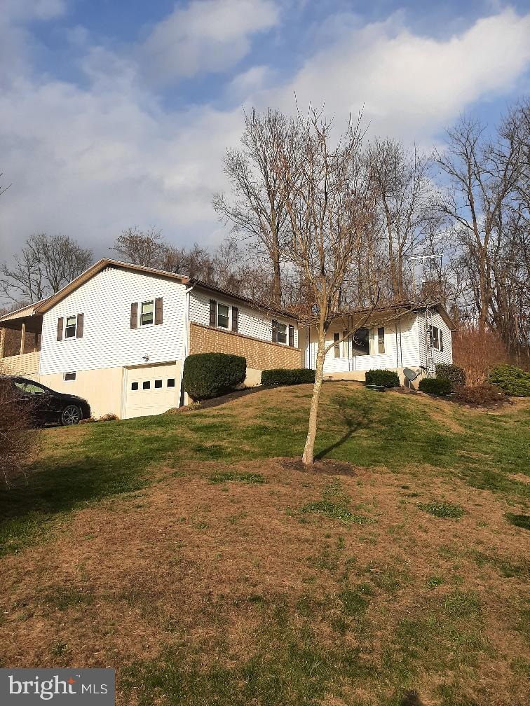 For Rent $1,590/month