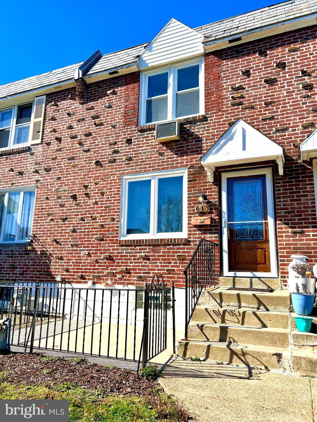 613 Magnolia Ave, Glenolden, PA 19036 - photo 1