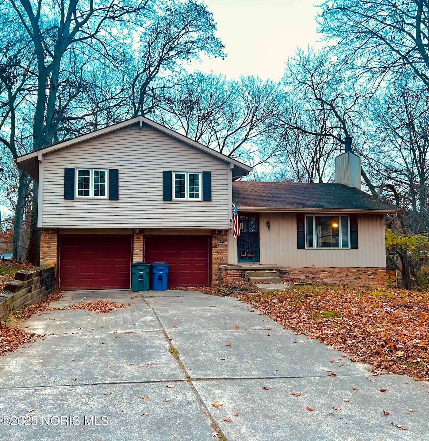2311 Maryann Place, Toledo, OH 43614 - photo 1