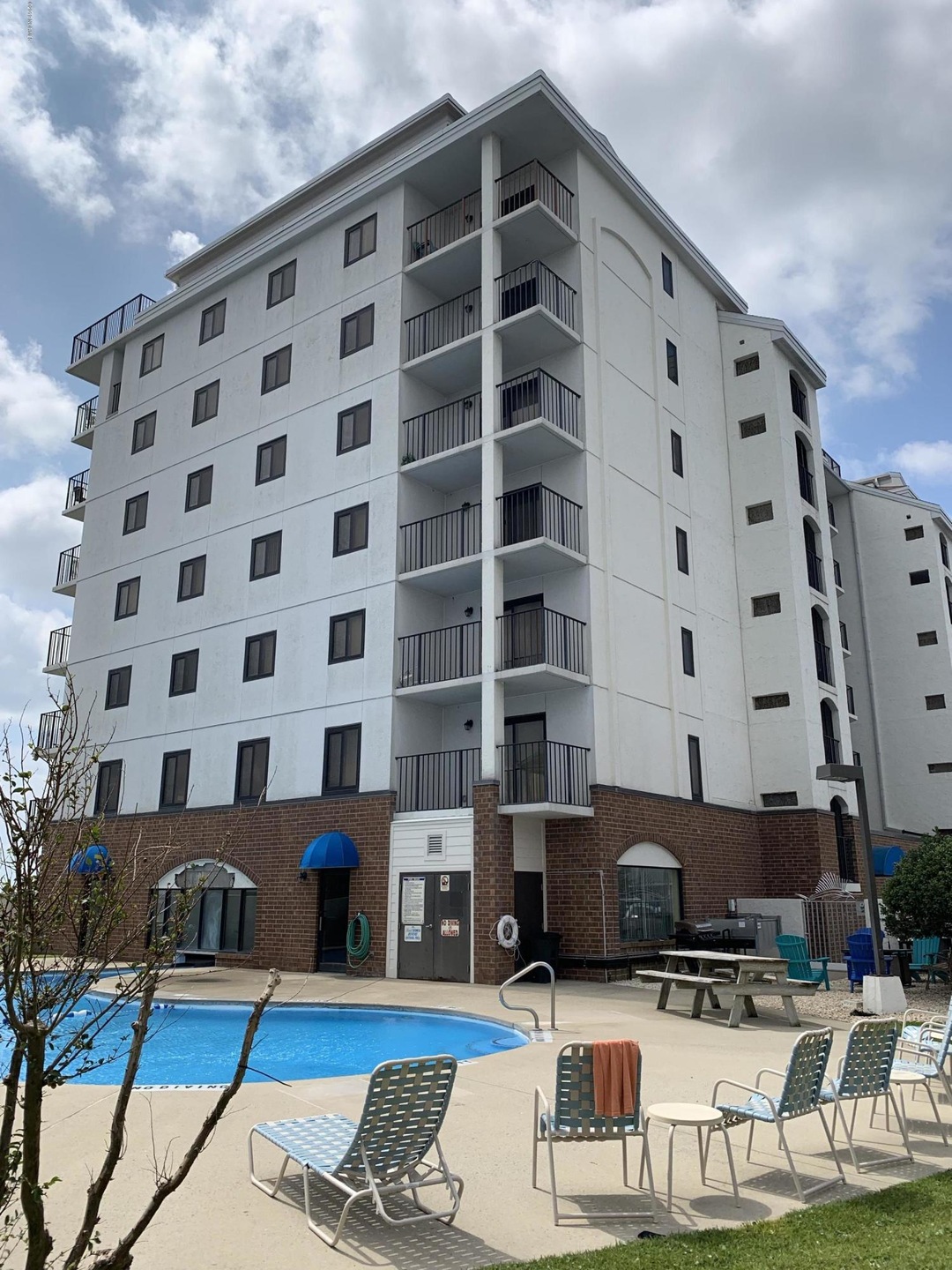 Dockside Condos