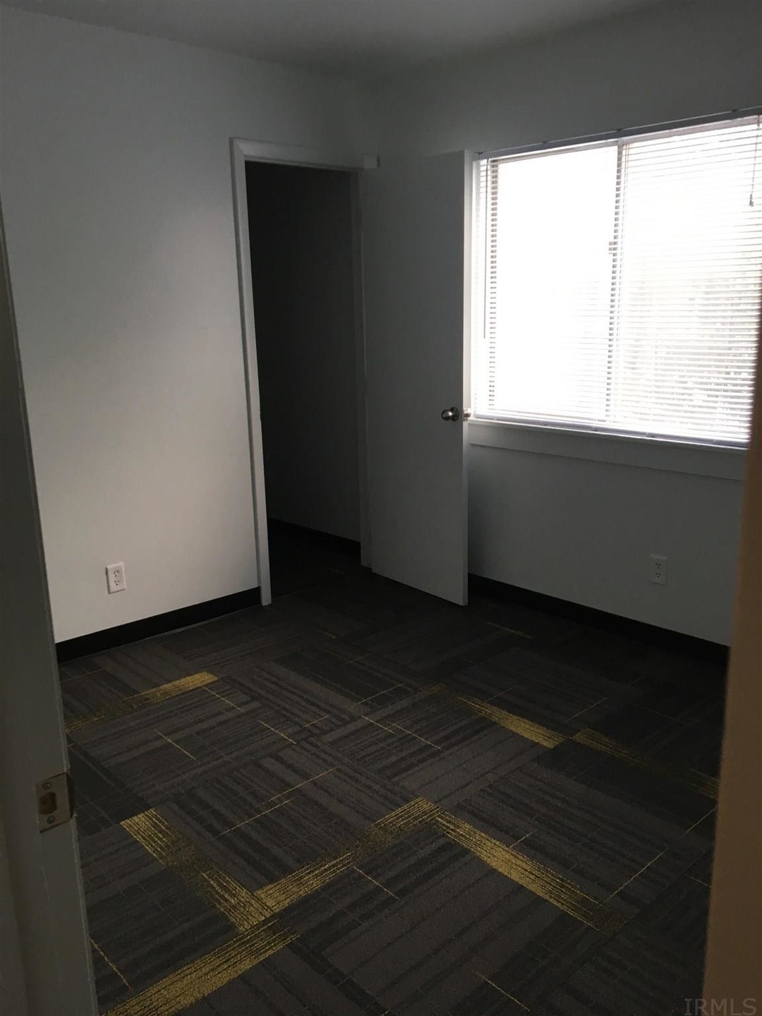 801 Princeton Blvd, Elkhart, IN 46516 - photo 1