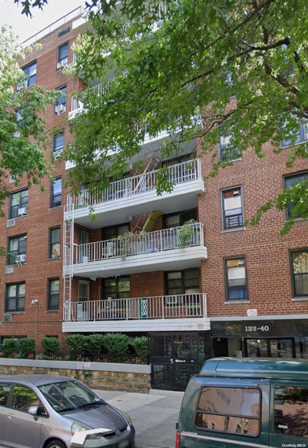 Sold $572,000