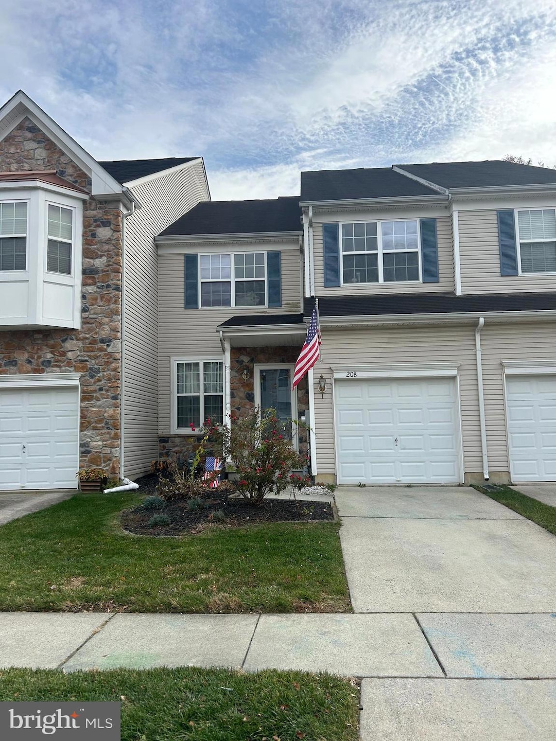 208 Chancellor Dr, Woodbury, NJ 08096 - photo 1