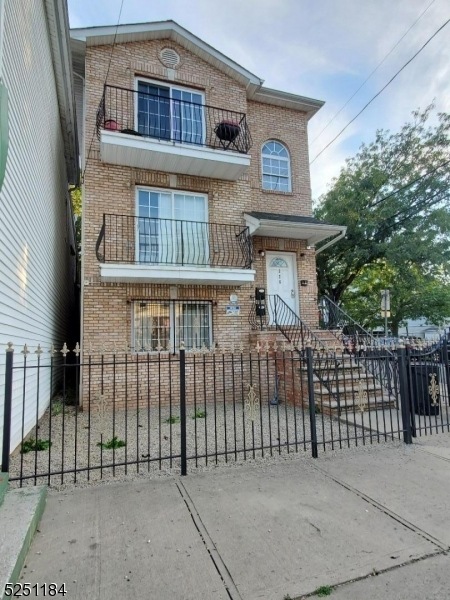 226 12th Ave, Newark, NJ 07107 - photo 1