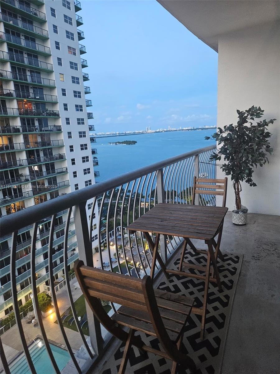 1750 N Bayshore Dr unit 2007, Miami, FL 33132 - photo 1
