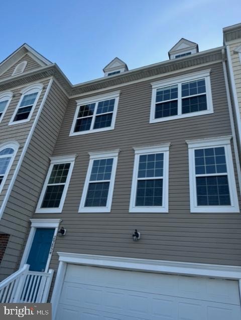 For Rent $2,200/month • Co-Listing Agent