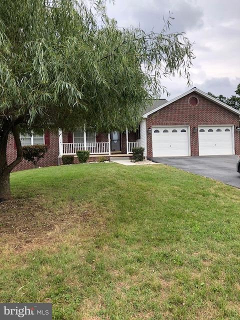 3882 Mountain Shadow Cir, Fayetteville, PA 17222 - photo 1