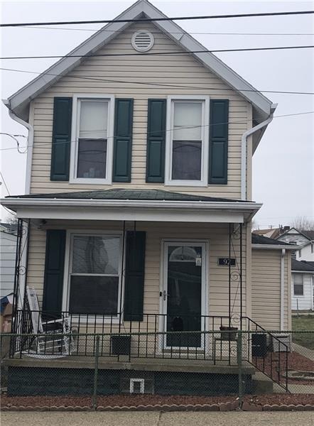 Welcome to the lovely 2 bedroom home in the Mounds