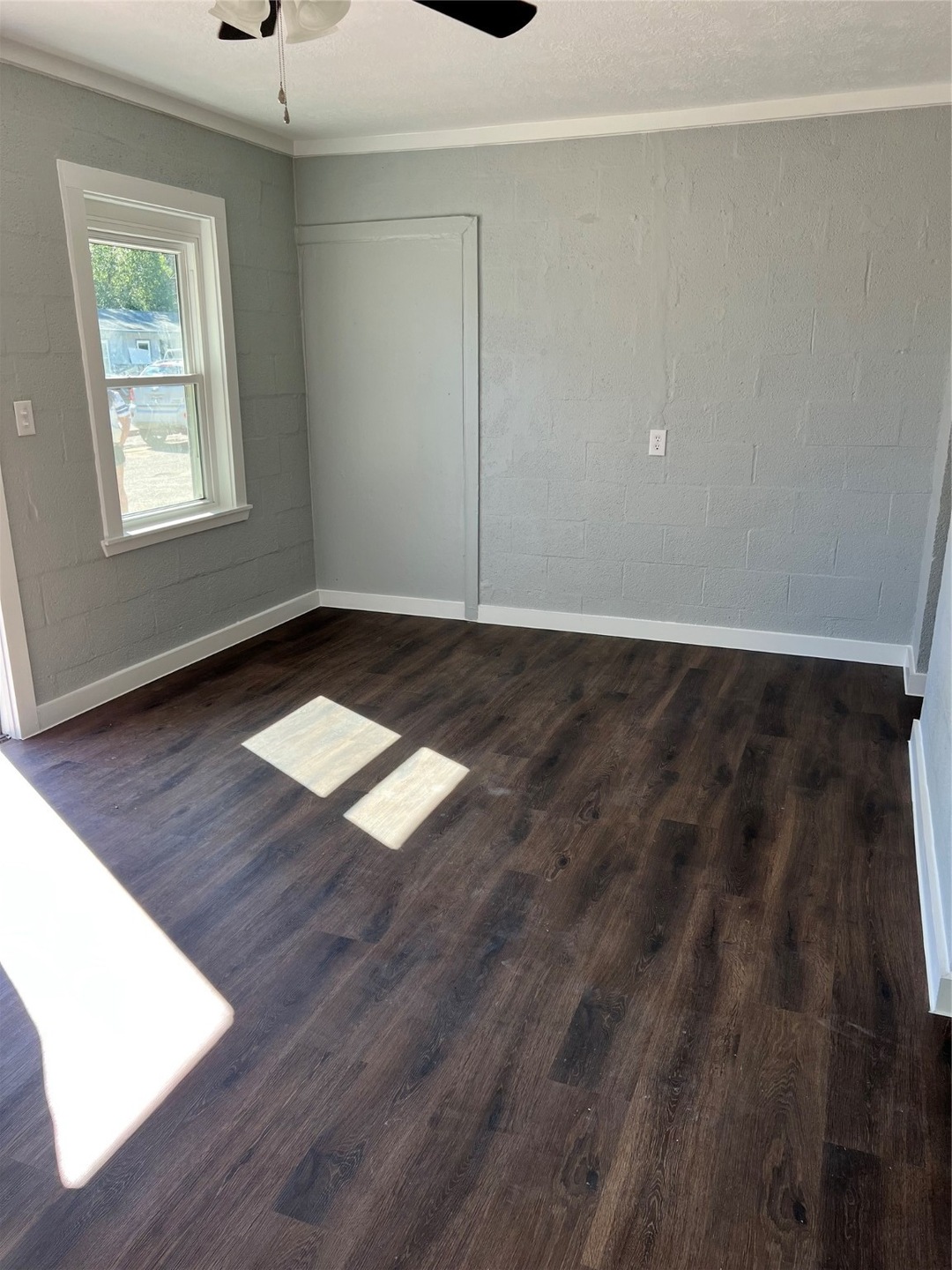 415 N Beauregard St unit 13, Alvin, TX 77511 - photo 1