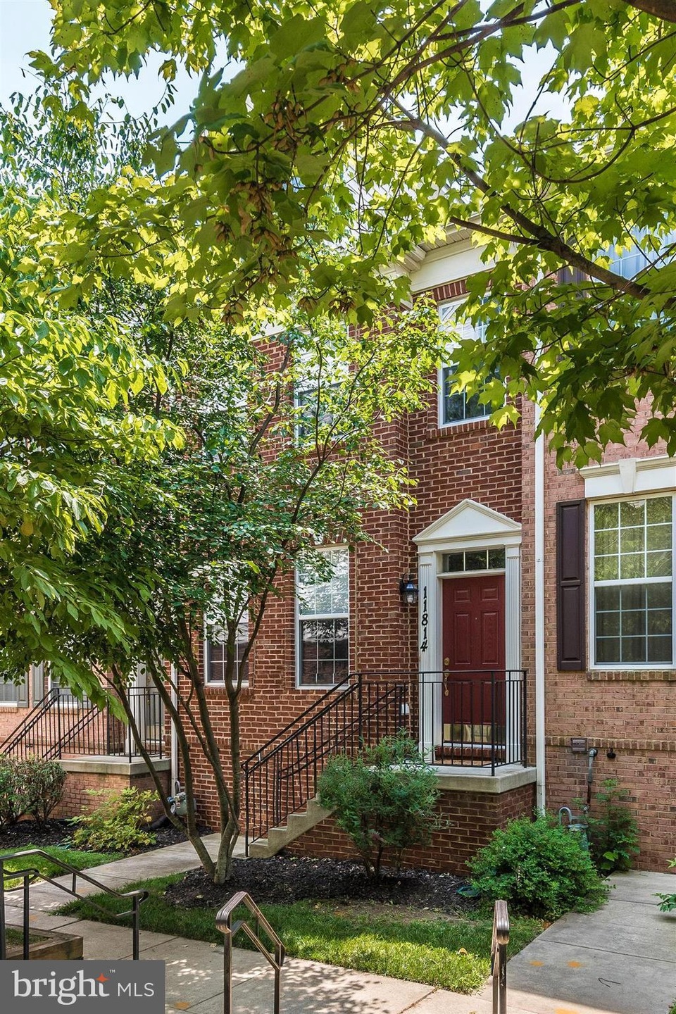 11814 Regents Park Dr, Germantown, MD 20876 - photo 1