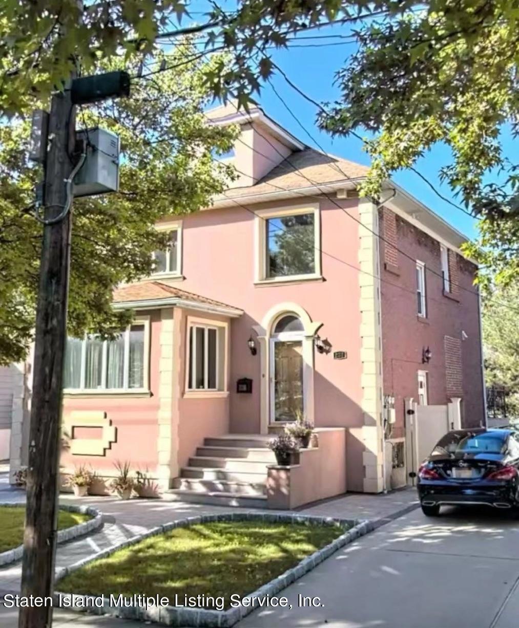 288 Cromwell Ave_