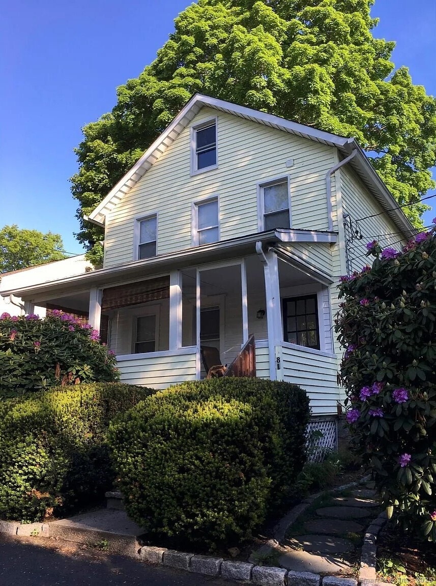 81 Soundview Ave unit 2, Norwalk, CT 06854 - photo 1