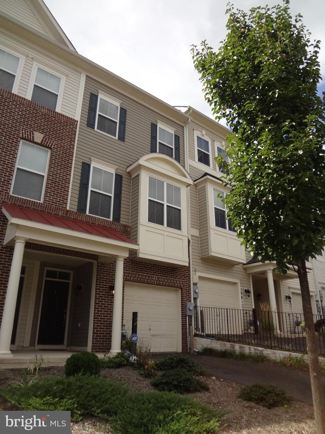 2979 Chinkapin Oak Ln unit 260, Woodbridge, VA 22191 - photo 1
