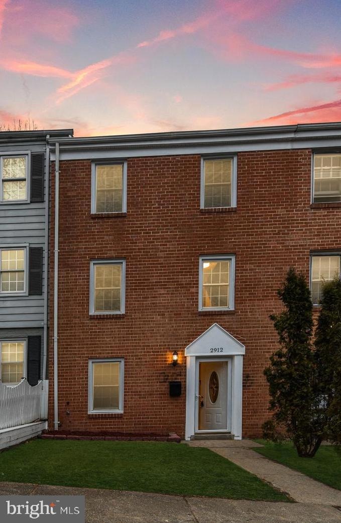 2912 Wythe Ct, Woodbridge, VA 22191 - photo 1