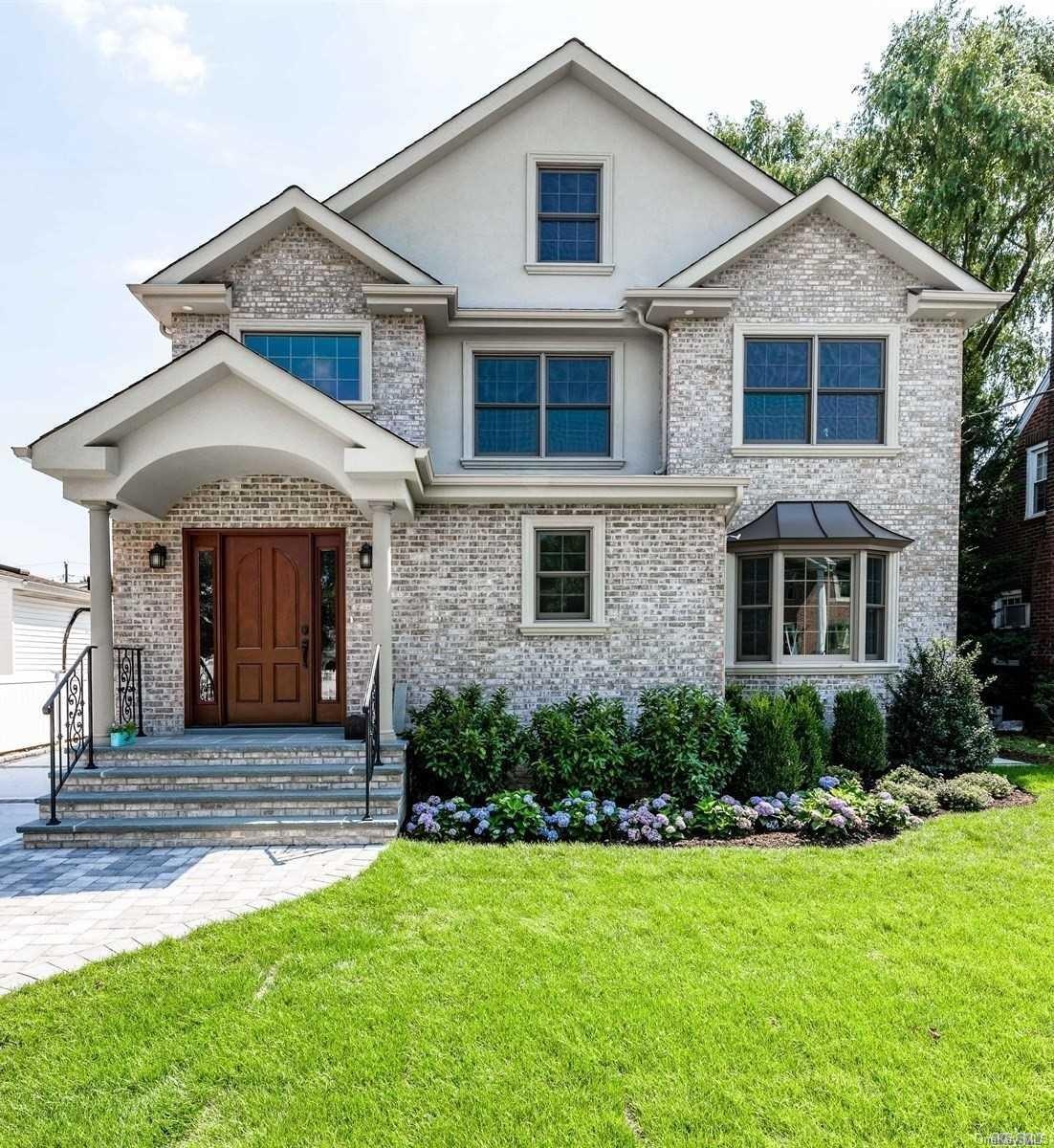 55 Fairfield Ave, Mineola, NY 11501 - photo 1