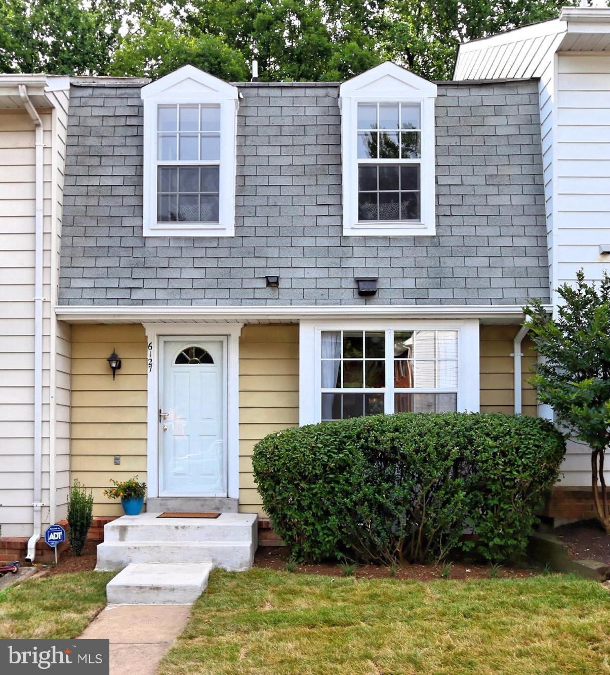 6127 Calico Pool Ln, Burke, VA 22015 - photo 1