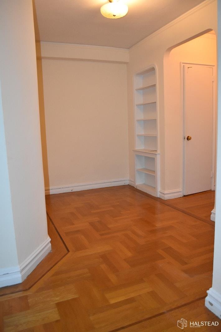 802 W 190th St unit 6L, New York, NY 10040 - photo 1