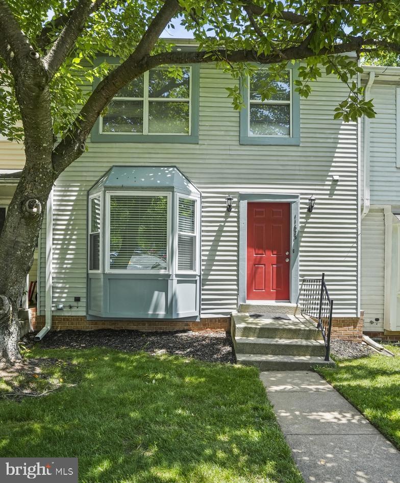 11623 Summer Oak Dr, Germantown, MD 20874 - photo 1