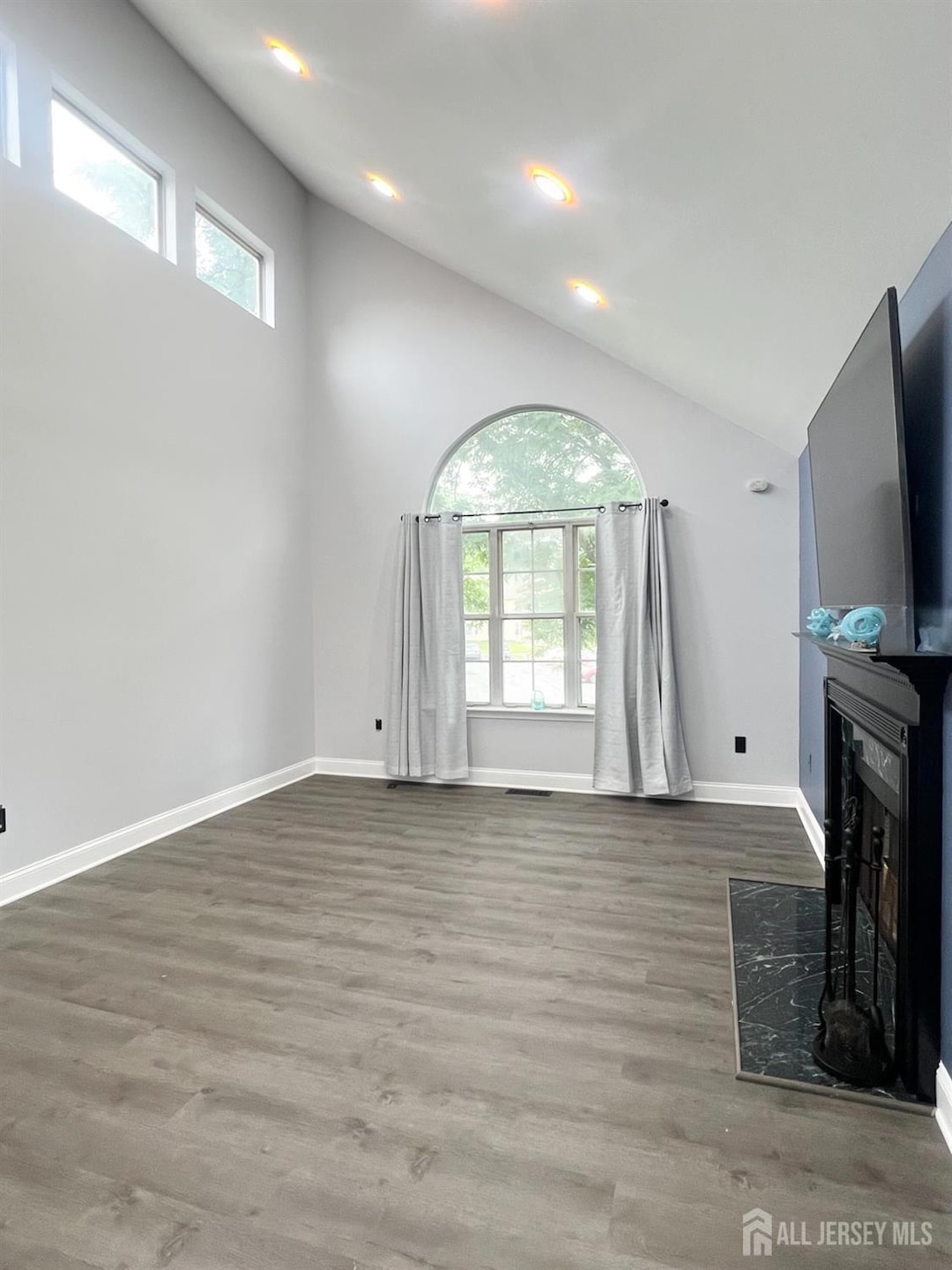 Sold $360,000 • Co-Listing Agent