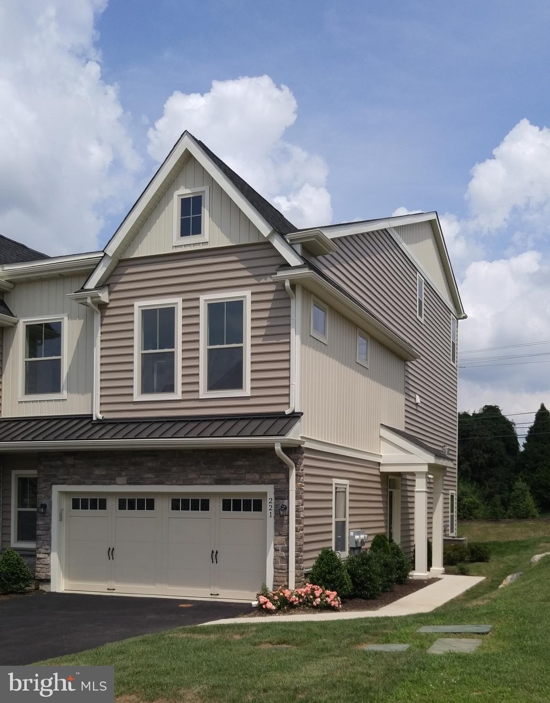 221 Ash Ln, Kennett Square, PA 19348 - photo 1