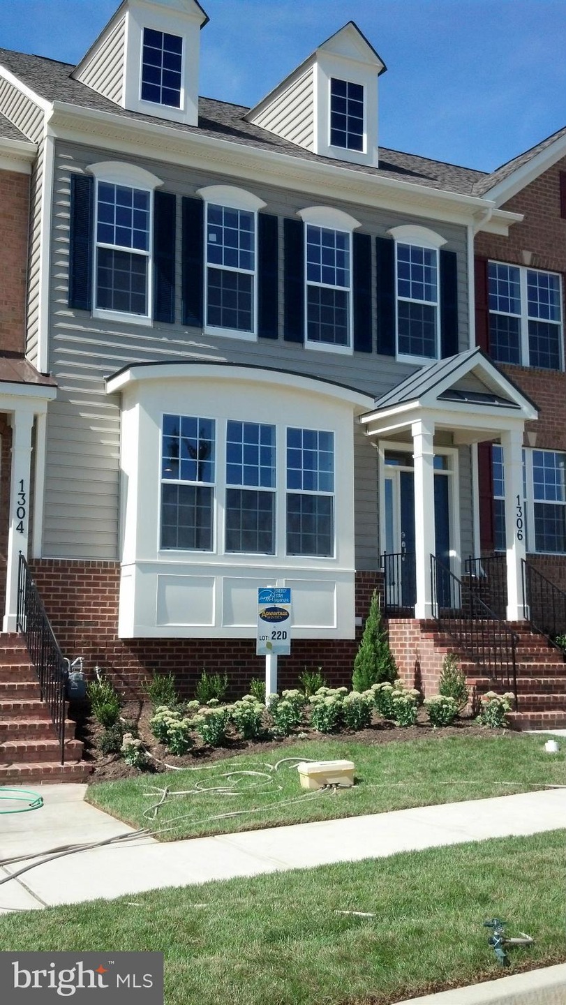 1306 Lander Creek Dr, Brunswick, MD 21716 - photo 1