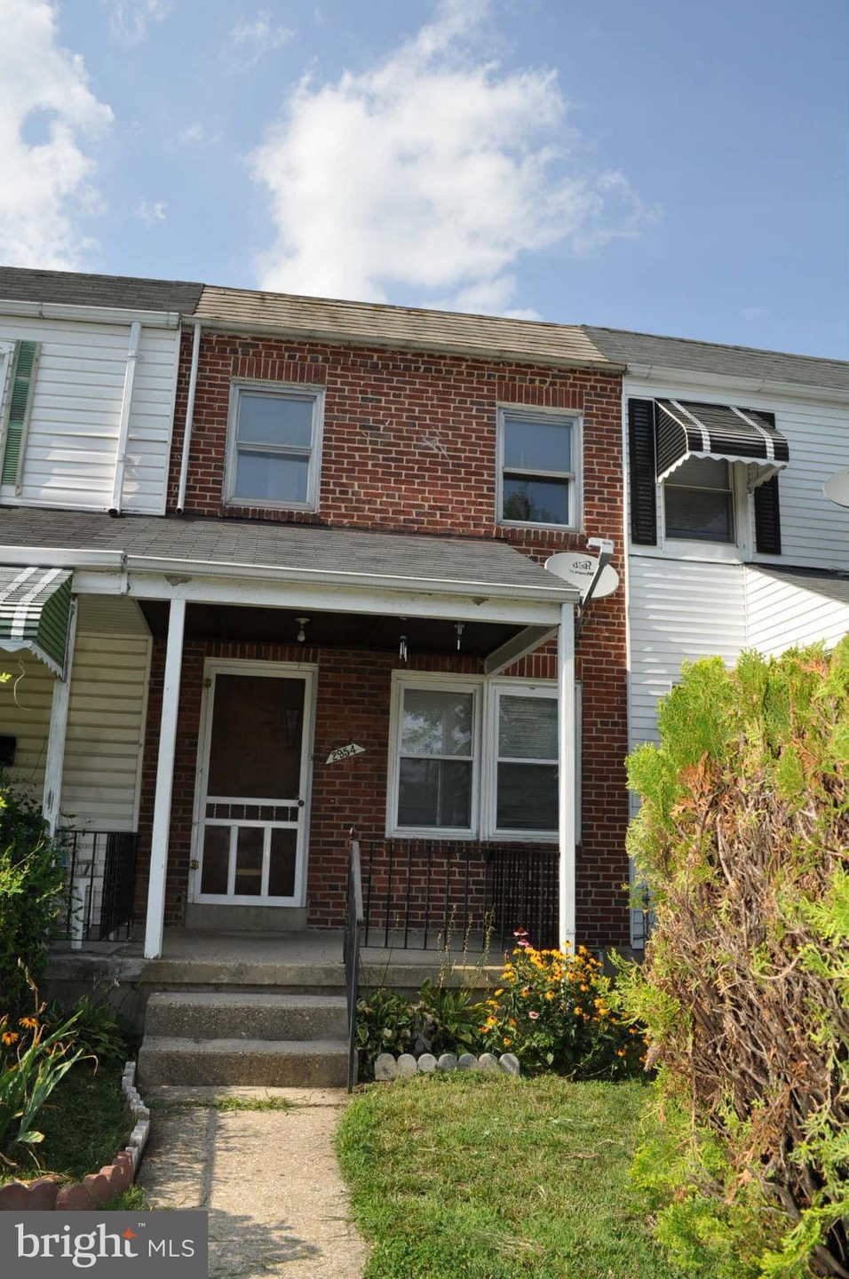 2954 Edgecombe Cir N, Baltimore, MD 21215 - photo 1