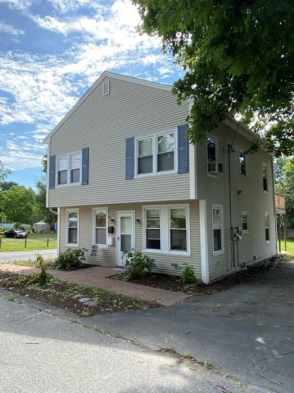 91 Pine Grove Ave unit 1, Bellingham, MA 02019 - photo 1