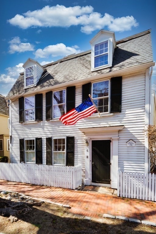 6 Broad St, Salem, MA 01970 - photo 1