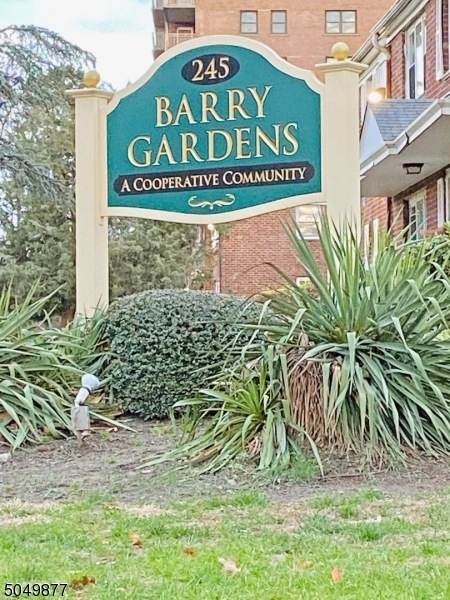 245 Passaic Ave unit C-10, Passaic, NJ 07055 - photo 1